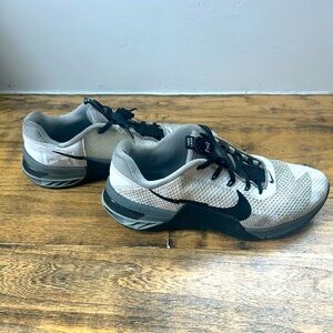 Nike Metcon 7 White Black Size 10 Men’s